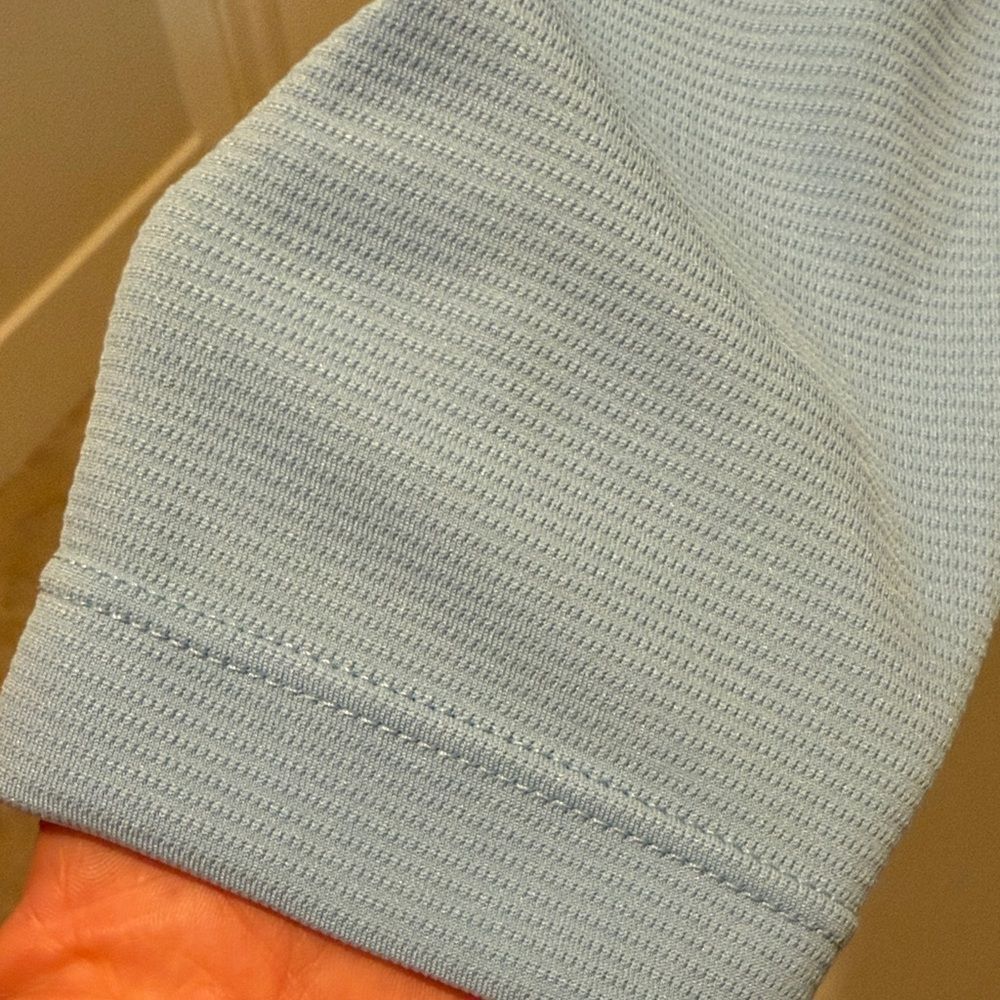 Montauk Tackle Co. Light Blue Dryprotect Long Sleeve Women's Top size medium - Picture 3 of 9